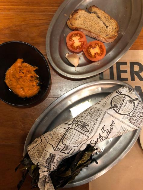 Calçotada Barcelona Tierra Brava Eixample Mercado del Ninot cocina catalana tradicional