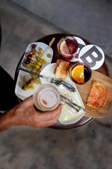 Tapas Lobito tapas platillos para compartir Port Vell Barcelona Grupo Tragaluz
