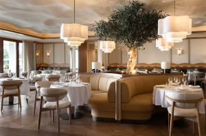 Mett hotel, restaurante Albarada, 1925 Vermutería, cocina mediterránea, tapas, vermut, terraza, vistas panorámicas, Tibidabo, spa