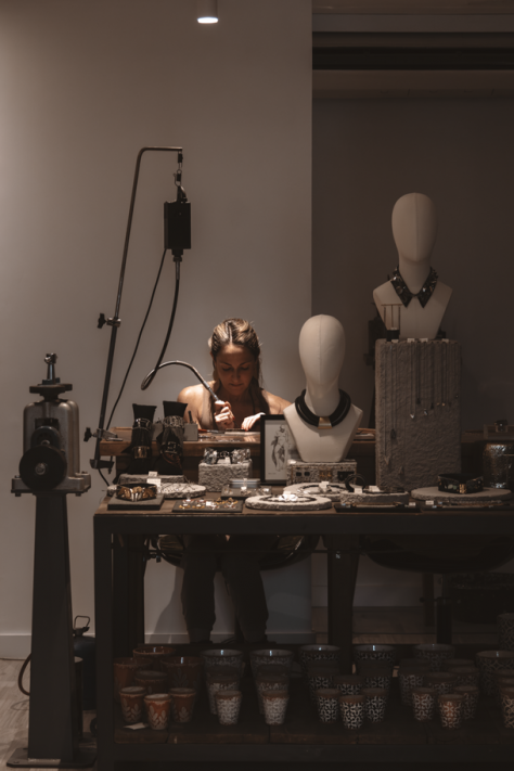 Óvalo, Beatriz Fabres, shops, Barcelona, Eixample, signature and jewelry objects, decoration, ready-made, rituals, well-being