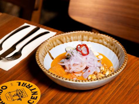 Mercado Central restaurante Barcelona Pablo Ortega Cevichería Cocina Peruana